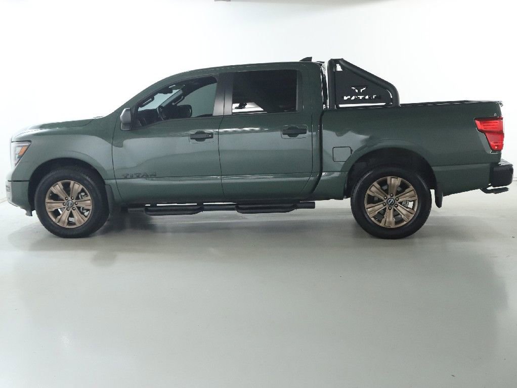Certified 2024 Nissan Titan SV w/ SV Bronze Edition Package image 42