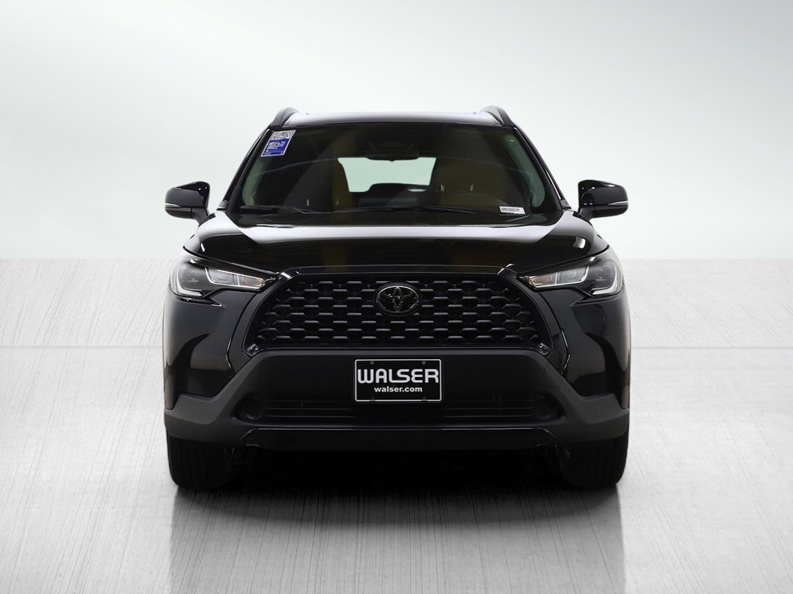 Used 2025 Toyota Corolla Cross LE w/ Moonroof Package image 8