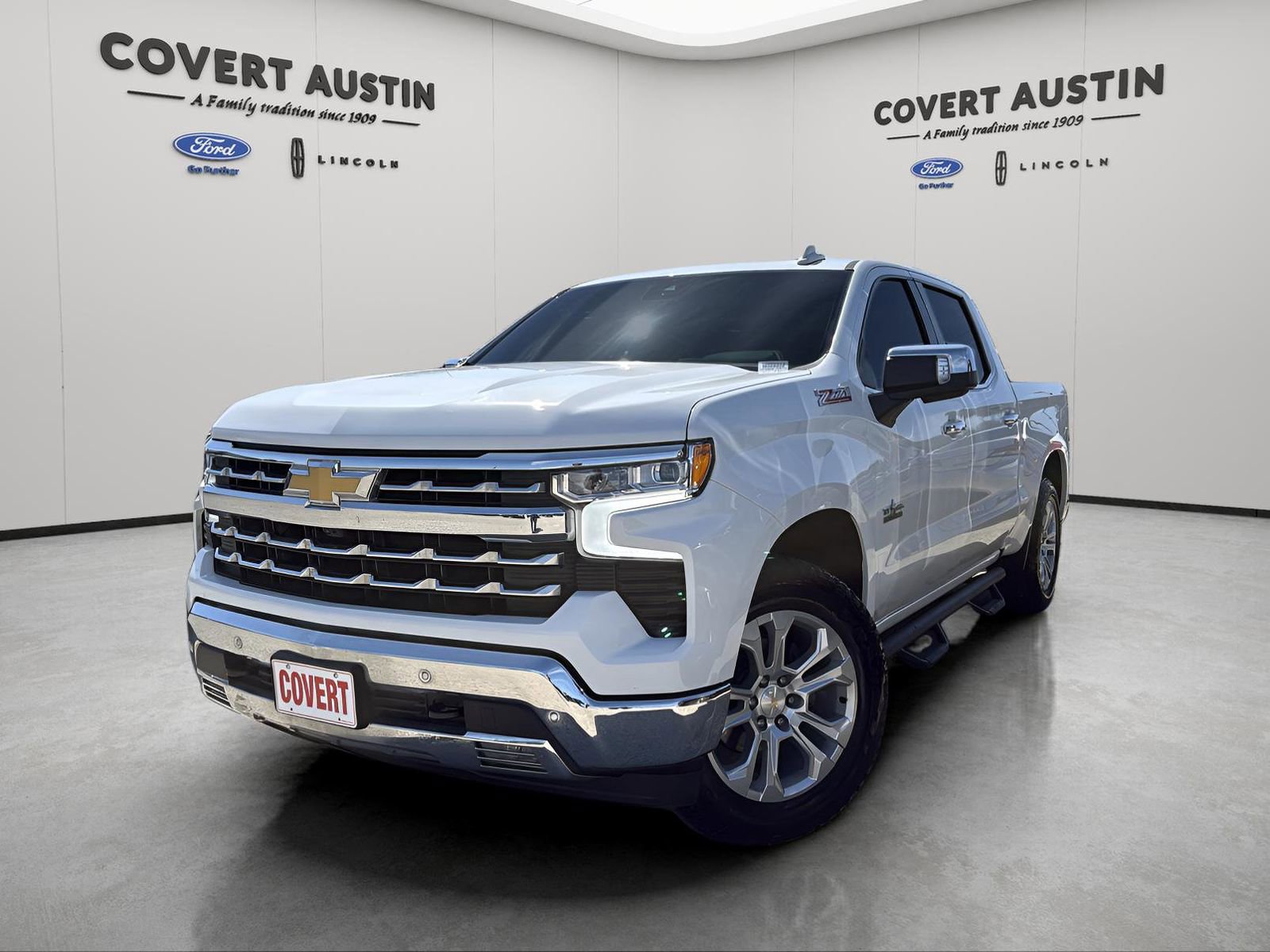 Used 2025 Chevrolet Silverado 1500 LTZ image 1