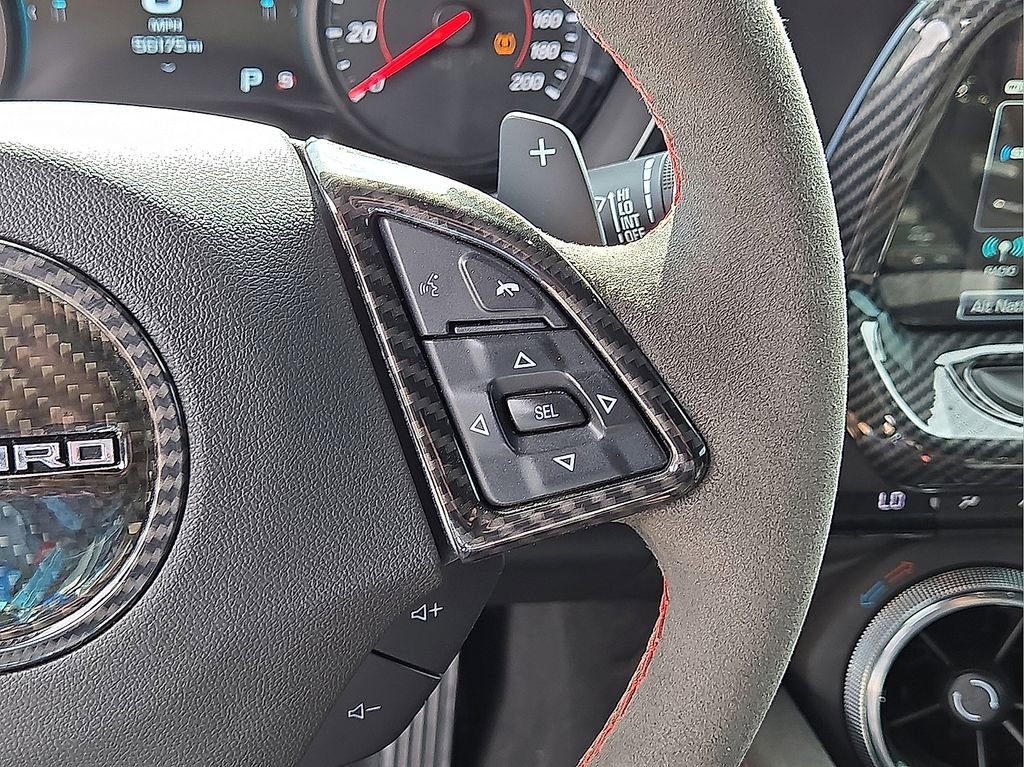 Used 2018 Chevrolet Camaro ZL1 image 26