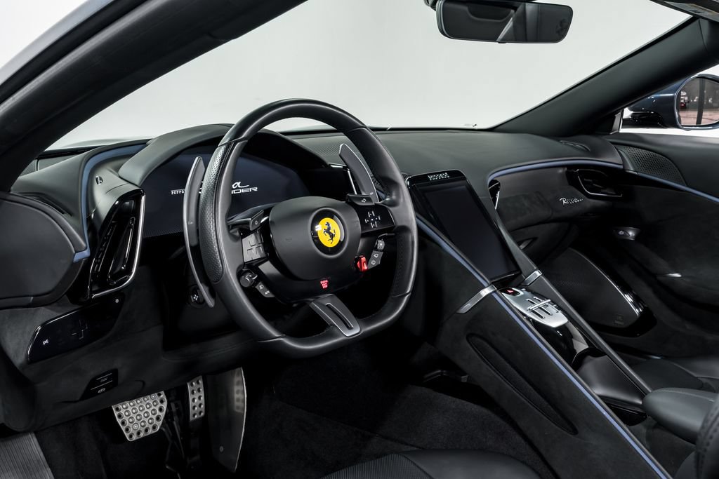 Used 2024 Ferrari Roma Spider RWD image 11