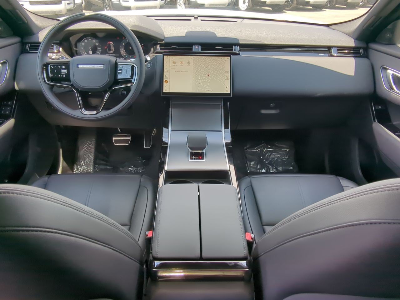 New 2025 Land Rover Range Rover Velar Dynamic SE image 22