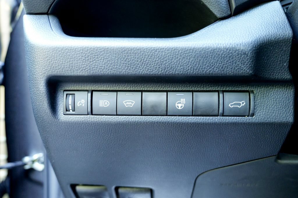 Used 2023 Toyota RAV4 XLE Premium AWD/4WD image 52