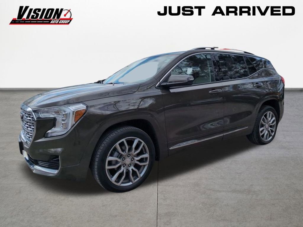 Used 2023 GMC Terrain Denali w/ LPO, Floor Liner Package