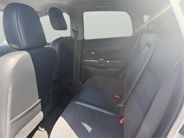 Used 2023 Mitsubishi Outlander Sport SE image 12