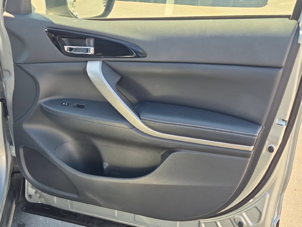 Used 2025 Mitsubishi Eclipse Cross SE AWD/4WD image 33