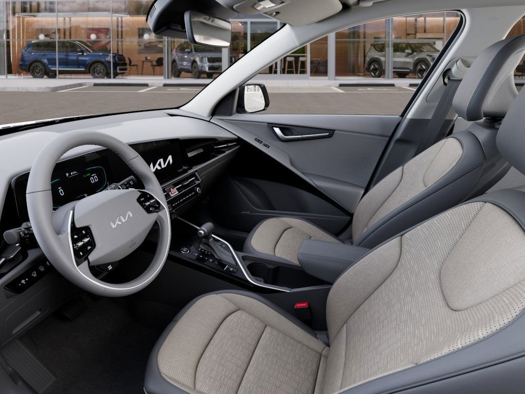New 2025 Kia Niro SX image 17