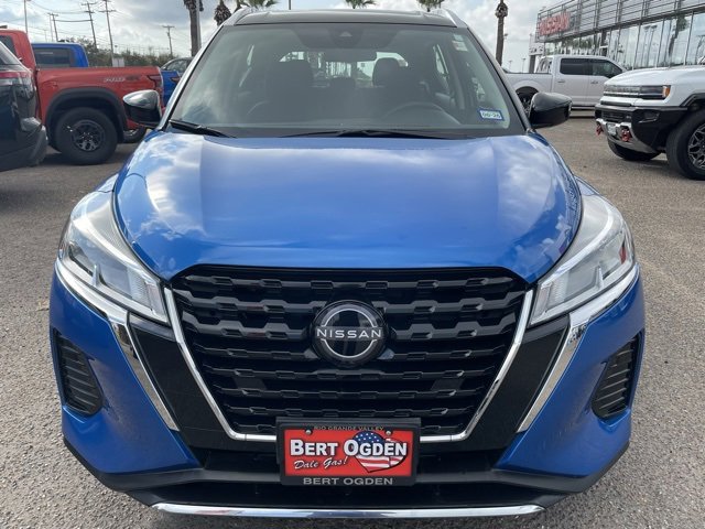 Certified 2024 Nissan Kicks SV image 2