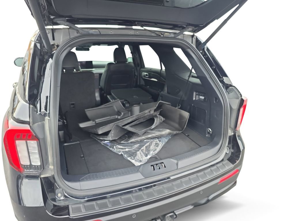 Used 2025 Ford Explorer ST-Line w/ Premium Package image 23