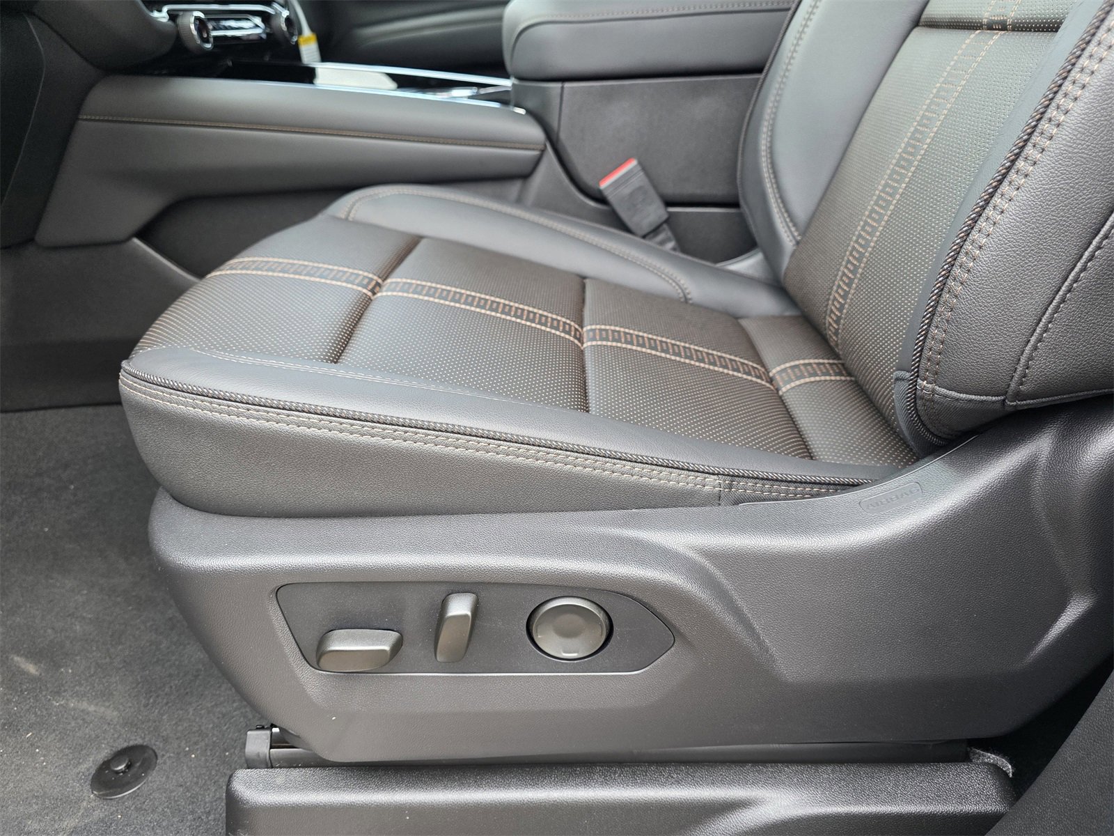 New 2026 Chevrolet Tahoe High Country image 13