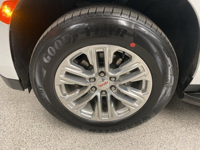Certified 2024 GMC Yukon XL SLT image 13
