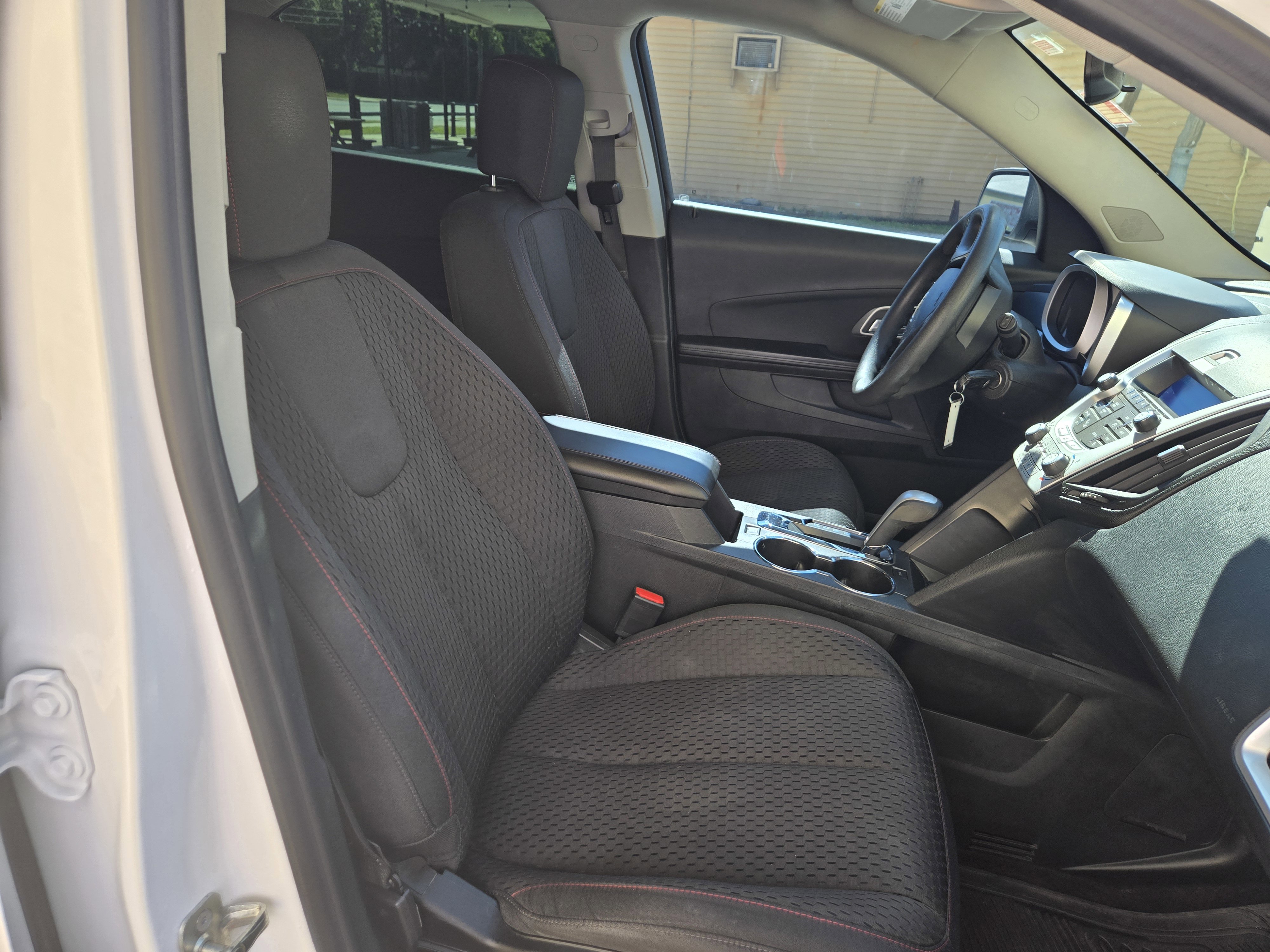 Used 2015 Chevrolet Equinox LS FWD image 9