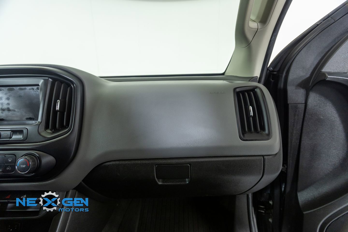 Used 2020 Chevrolet Colorado W/T w/ WT Convenience Package RWD image 43