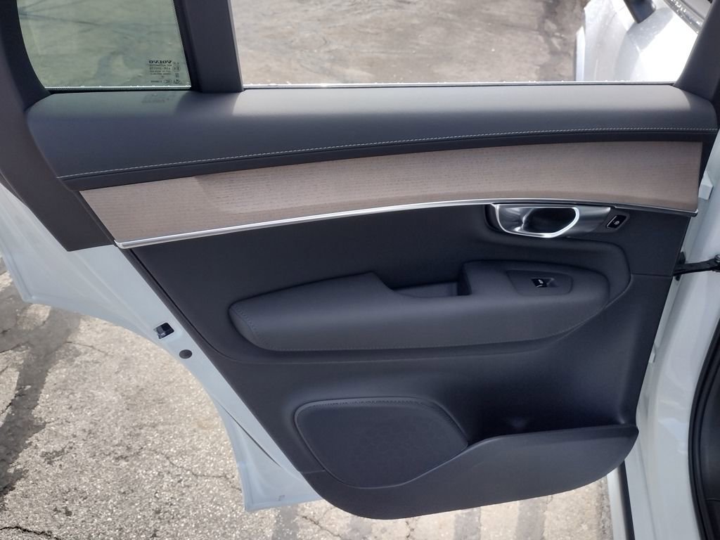 New 2026 Volvo XC90 B6 Plus w/ Protection Package image 20
