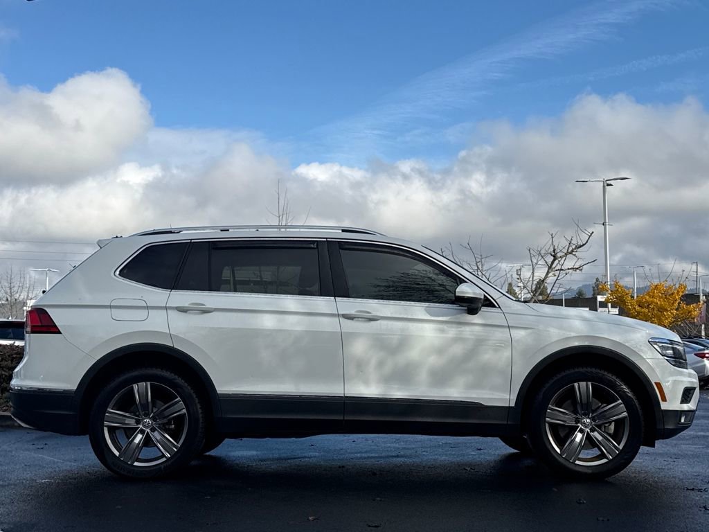 Used 2019 Volkswagen Tiguan SEL Premium w/ 3rd Row Seat Package image 6