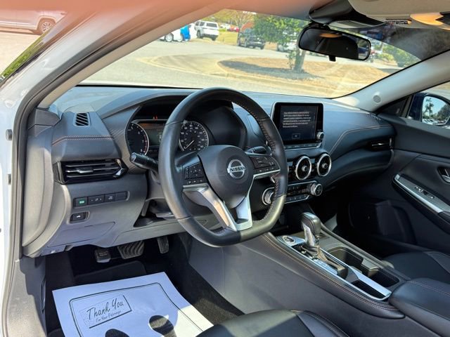 Used 2023 Nissan Sentra SR w/ SR Premium Package FWD image 15