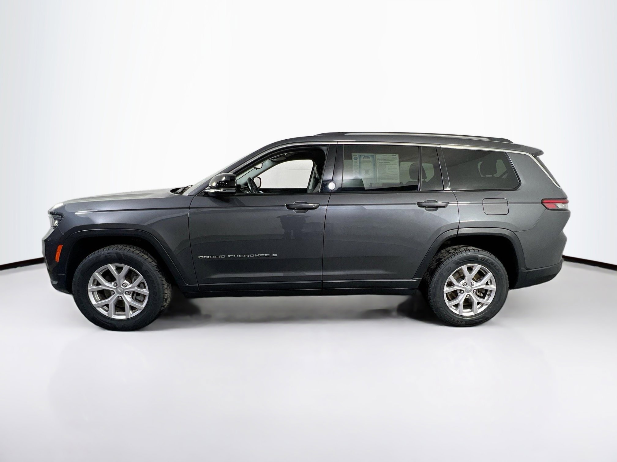 Used 2021 Jeep Grand Cherokee L Limited AWD/4WD image 8