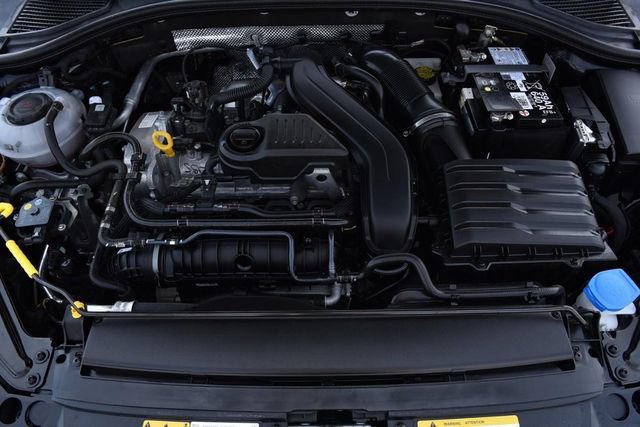 Certified 2025 Volkswagen Jetta SE w/ Black Wheel Package FWD image 24