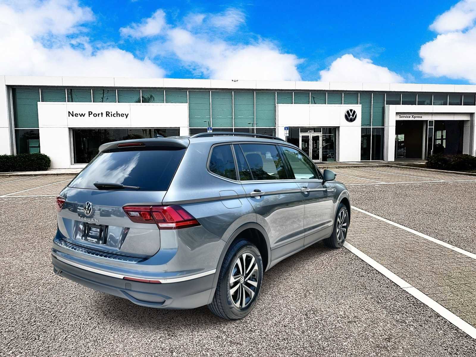 Certified 2023 Volkswagen Tiguan S FWD image 6