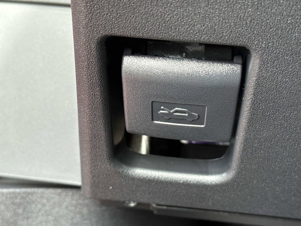 New 2026 Subaru Solterra image 42