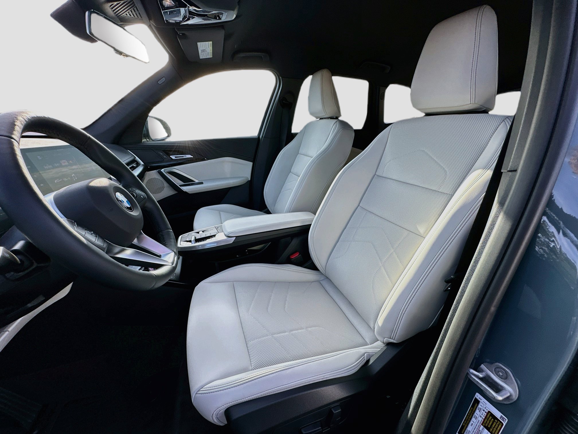 New 2027 BMW X1 xDrive28i AWD/4WD image 14