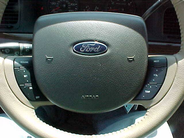 Used 2007 Ford Crown Victoria LX RWD image 34