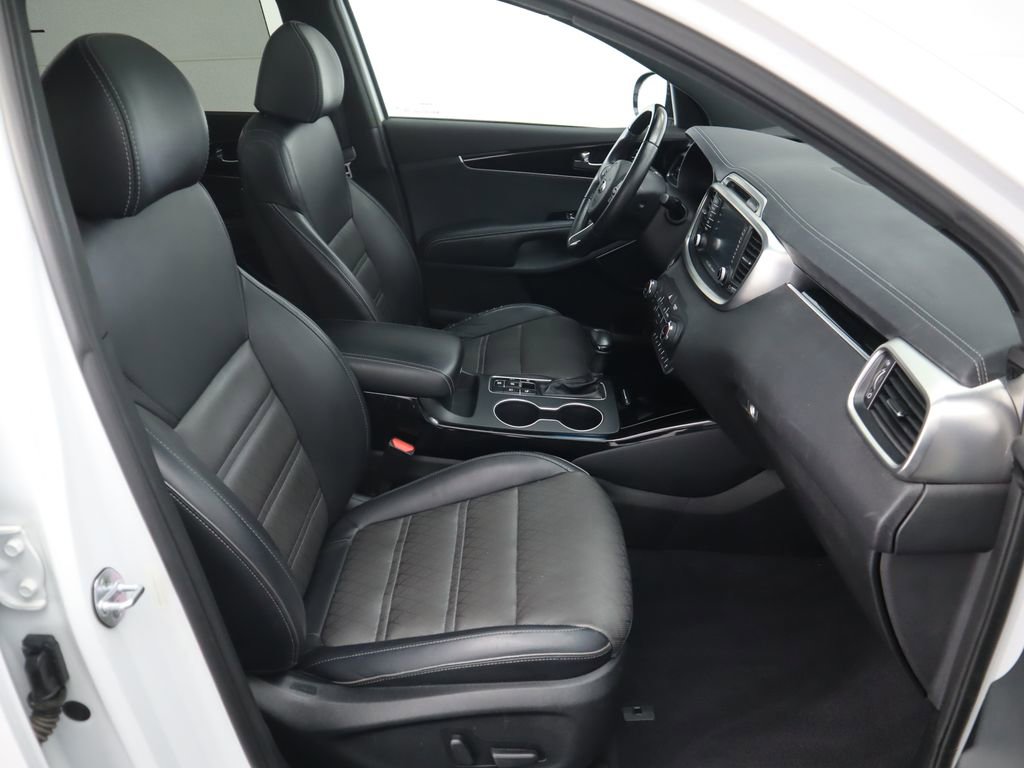 Used 2018 Kia Sorento SX image 21