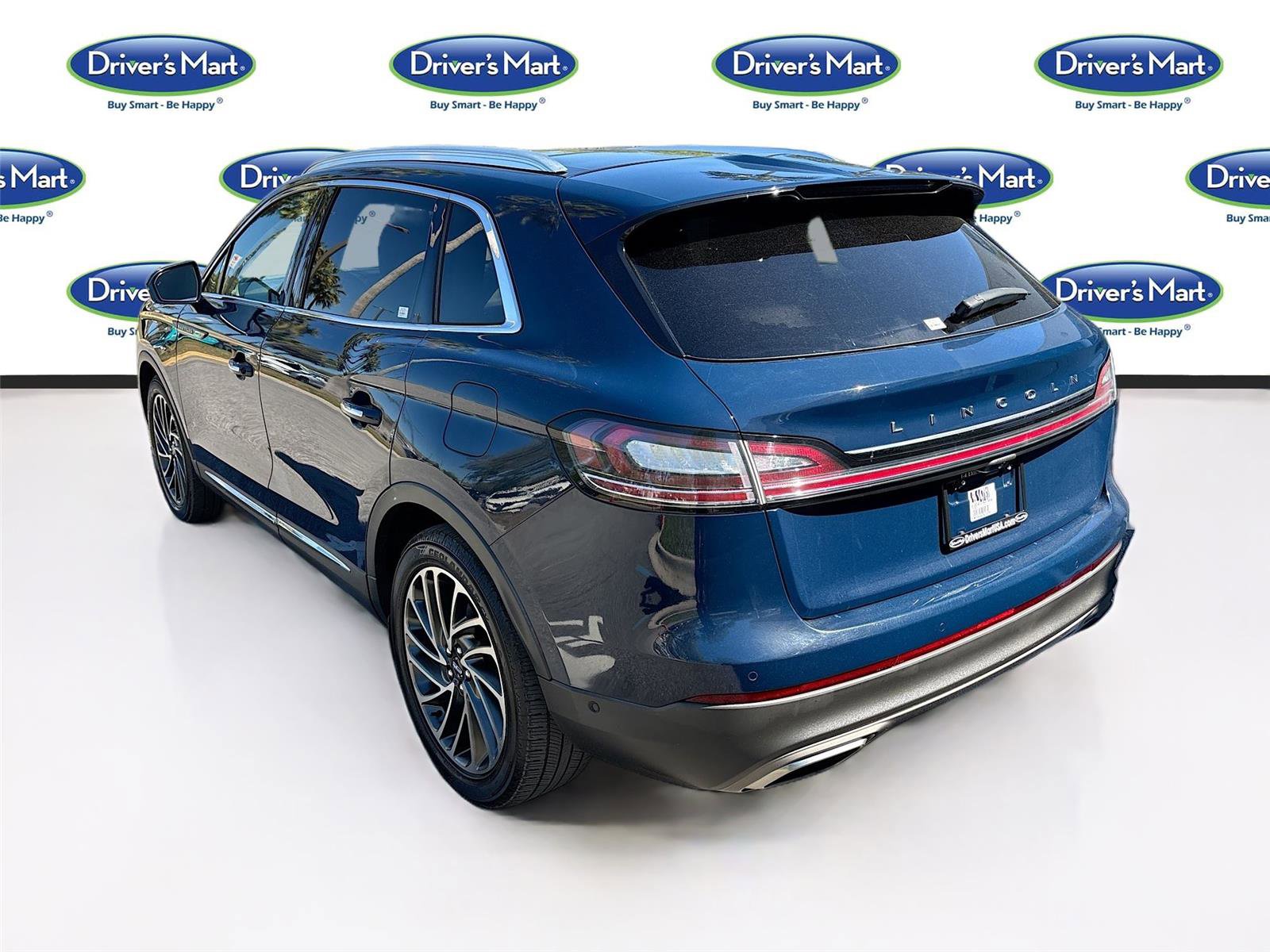 Used 2020 Lincoln Nautilus Reserve w/ Equipment Group 201A image 5