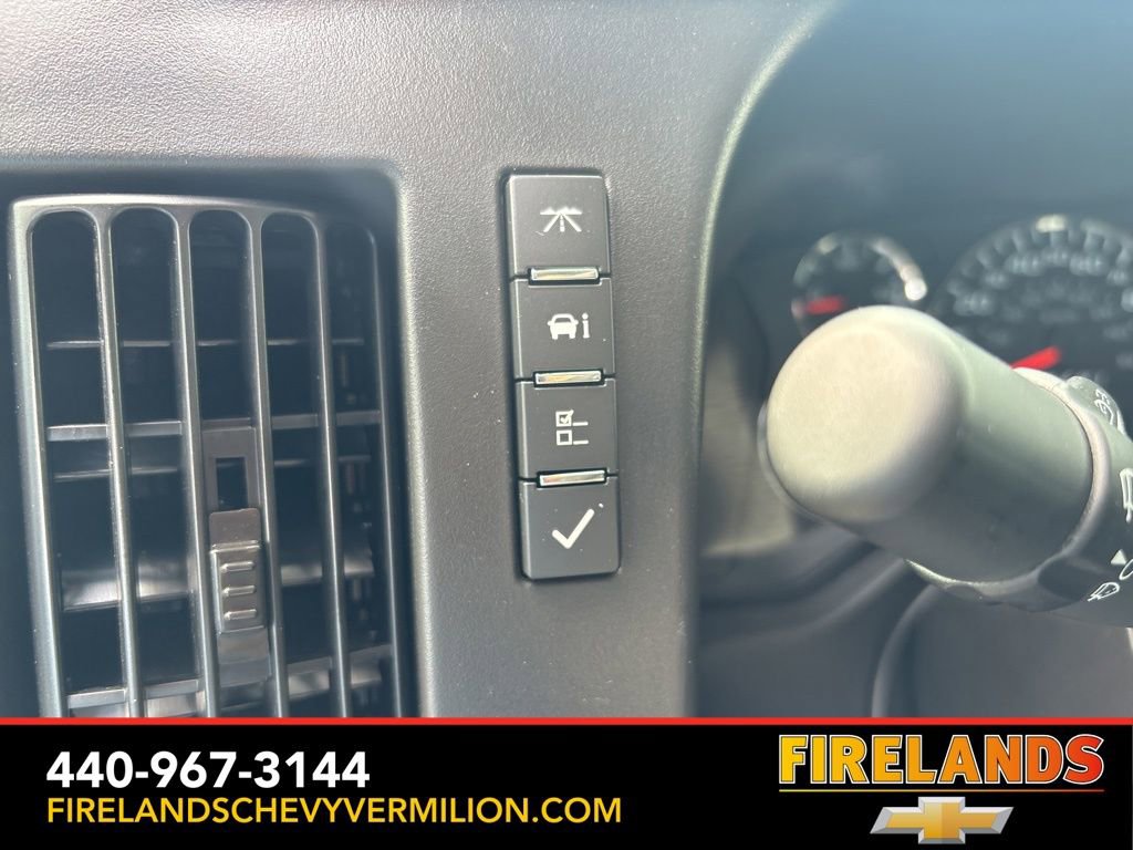 New 2026 Chevrolet Express 3500 RWD image 4