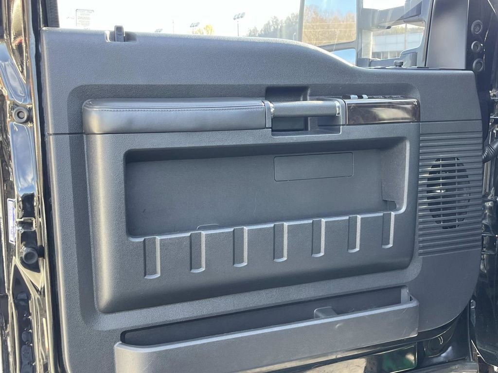 Used 2016 Ford F250 Platinum w/ FX4 Off-Road Package image 24