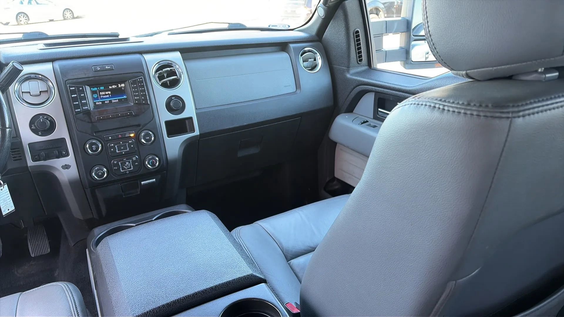 Used 2014 Ford F150 XLT w/ Equipment Group 302A Luxury AWD/4WD image 37
