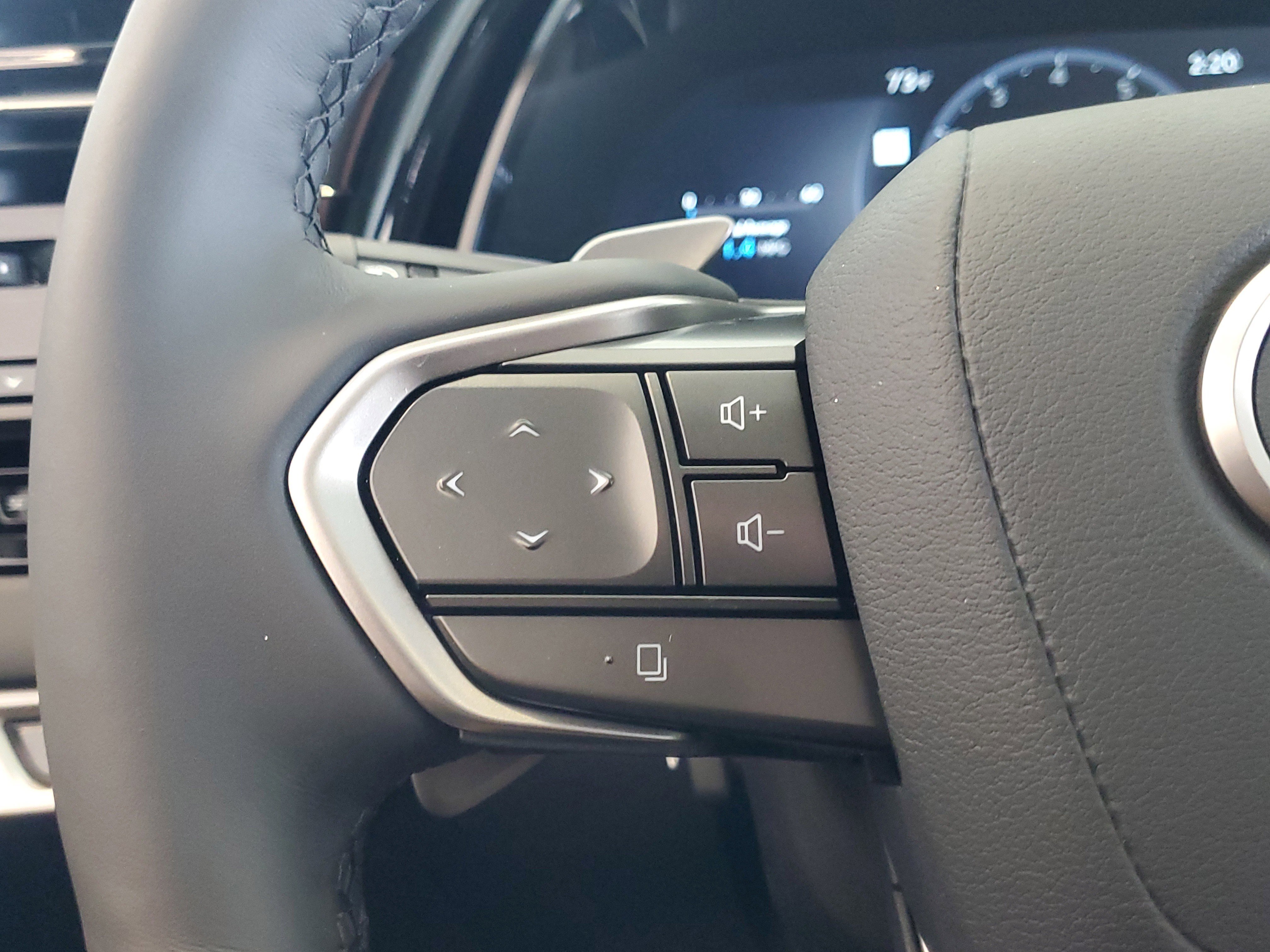 Used 2025 Lexus RX 350 Premium Plus w/ Convenience Package AWD/4WD image 27