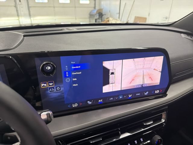 New 2026 Chevrolet Traverse LT w/ Driver Confidence Package FWD image 27