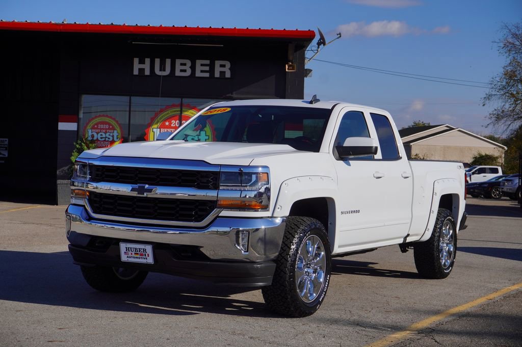 Used 2018 Chevrolet Silverado 1500 LT w/ All Star Edition image 3