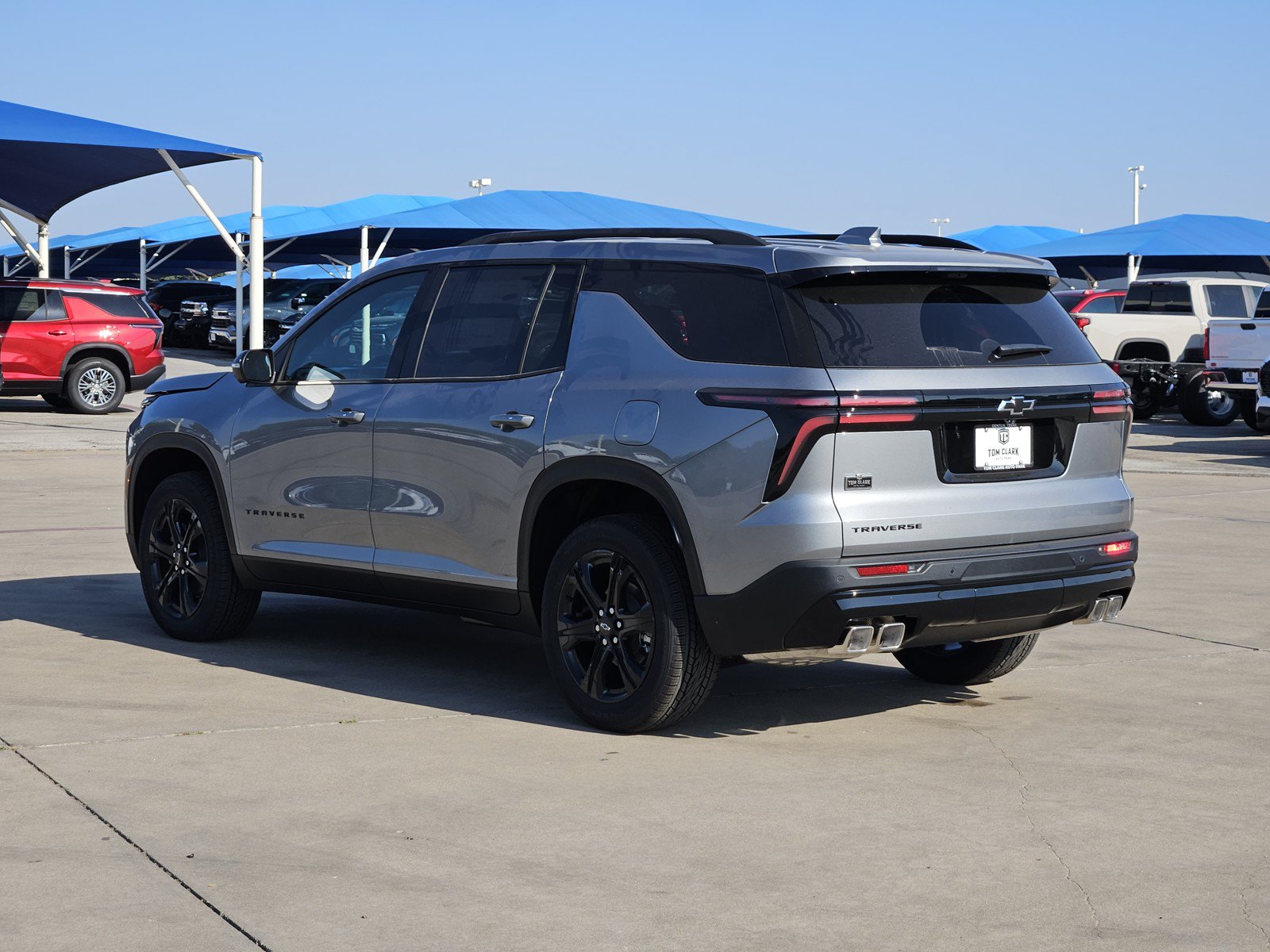 New 2027 Chevrolet Traverse LT w/ Midnight/Sport Edition FWD image 3