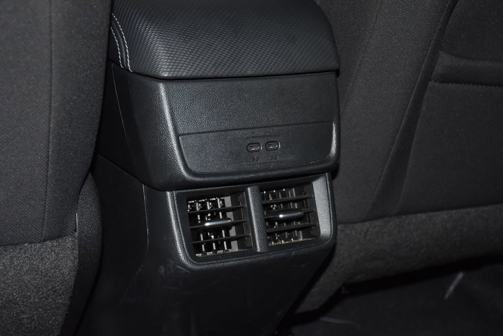 Used 2025 Chevrolet Equinox LT FWD image 23