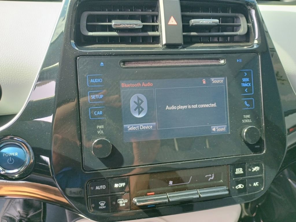 Used 2018 Toyota Prius Two FWD image 28