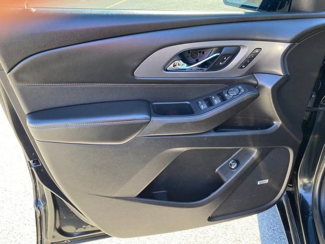 Used 2018 Chevrolet Traverse Premier w/ Redline Edition image 11