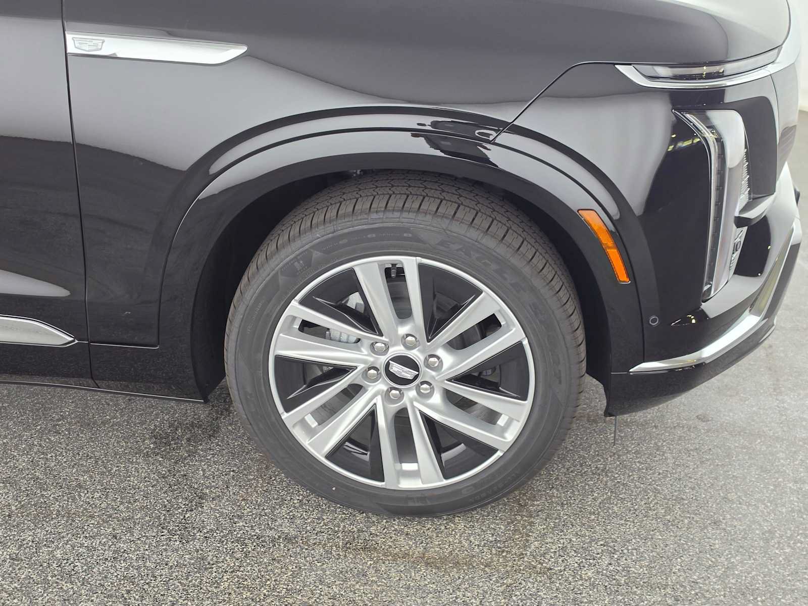 New 2027 Cadillac Vistiq Luxury AWD/4WD image 9
