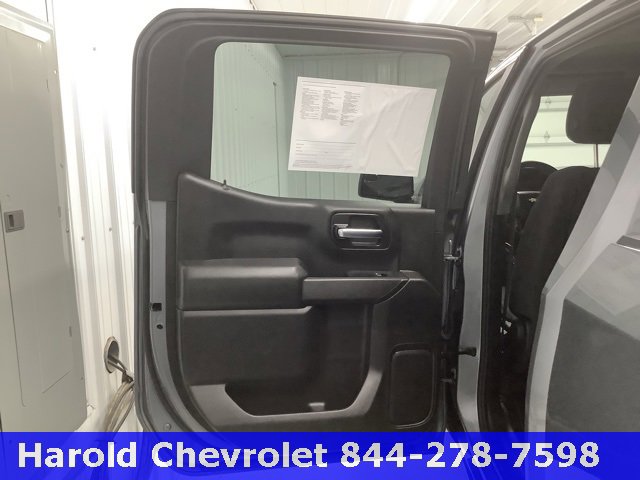 Used 2022 Chevrolet Silverado 1500 Custom w/ LPO, Dark Essentials Package image 12