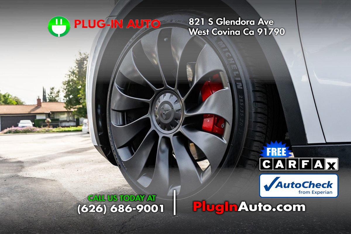 Used 2023 Tesla Model Y Performance image 6