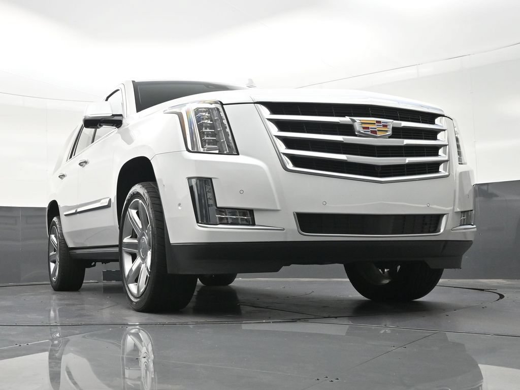 Used 2019 Cadillac Escalade Premium Luxury RWD image 30