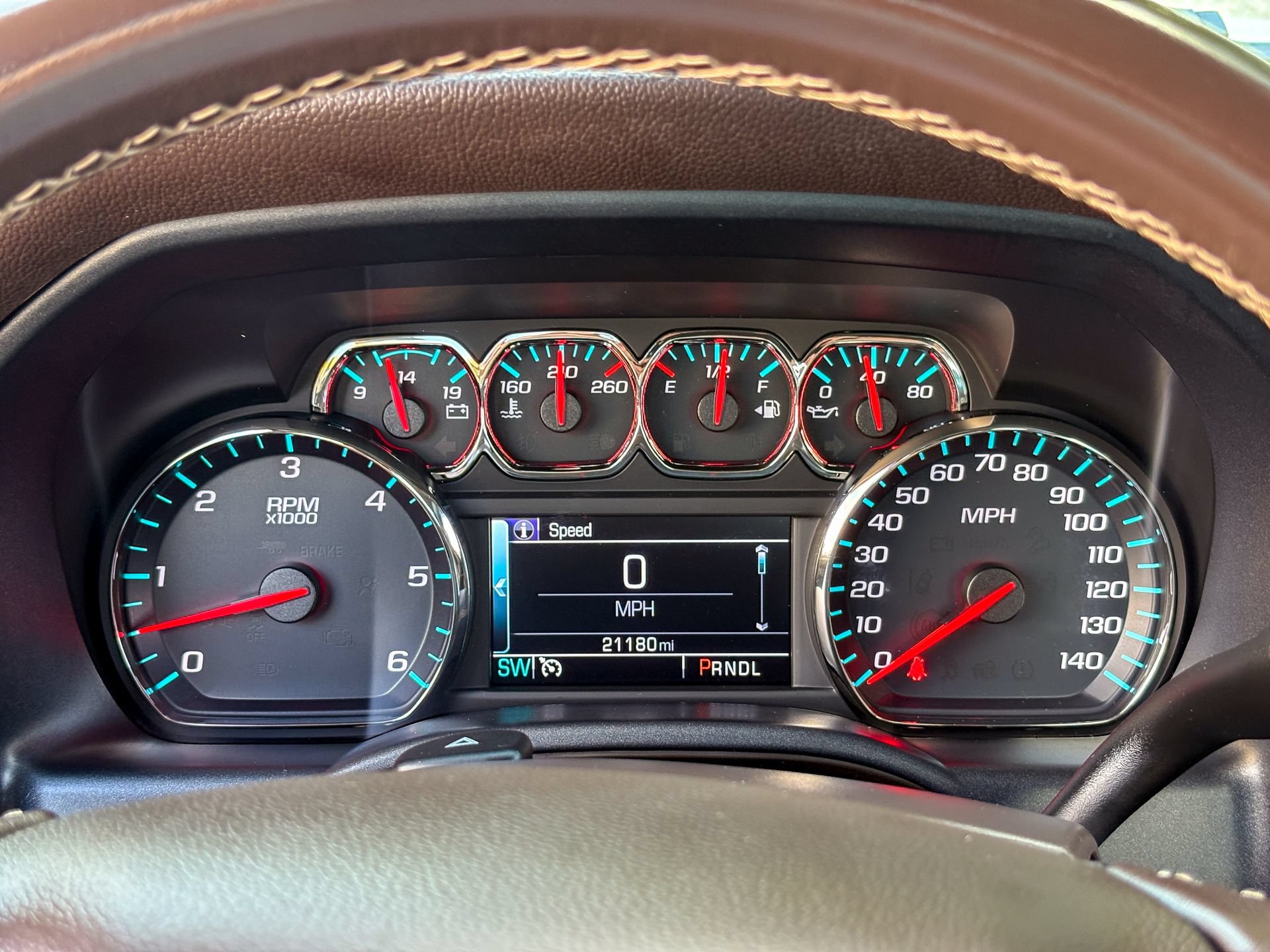 Used 2018 Chevrolet Silverado 1500 LT w/ LT Convenience Package AWD/4WD image 19