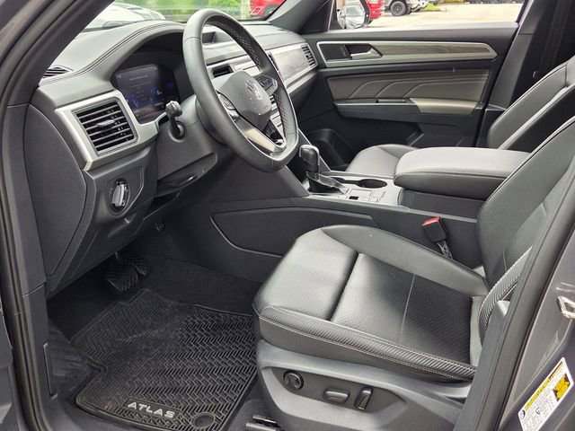Used 2023 Volkswagen Atlas Cross Sport SE FWD image 11