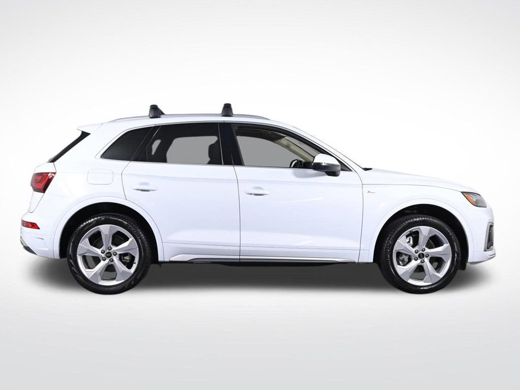 Used 2022 Audi Q7 3.0T Premium Plus w/ Premium Plus Package AWD/4WD image 6