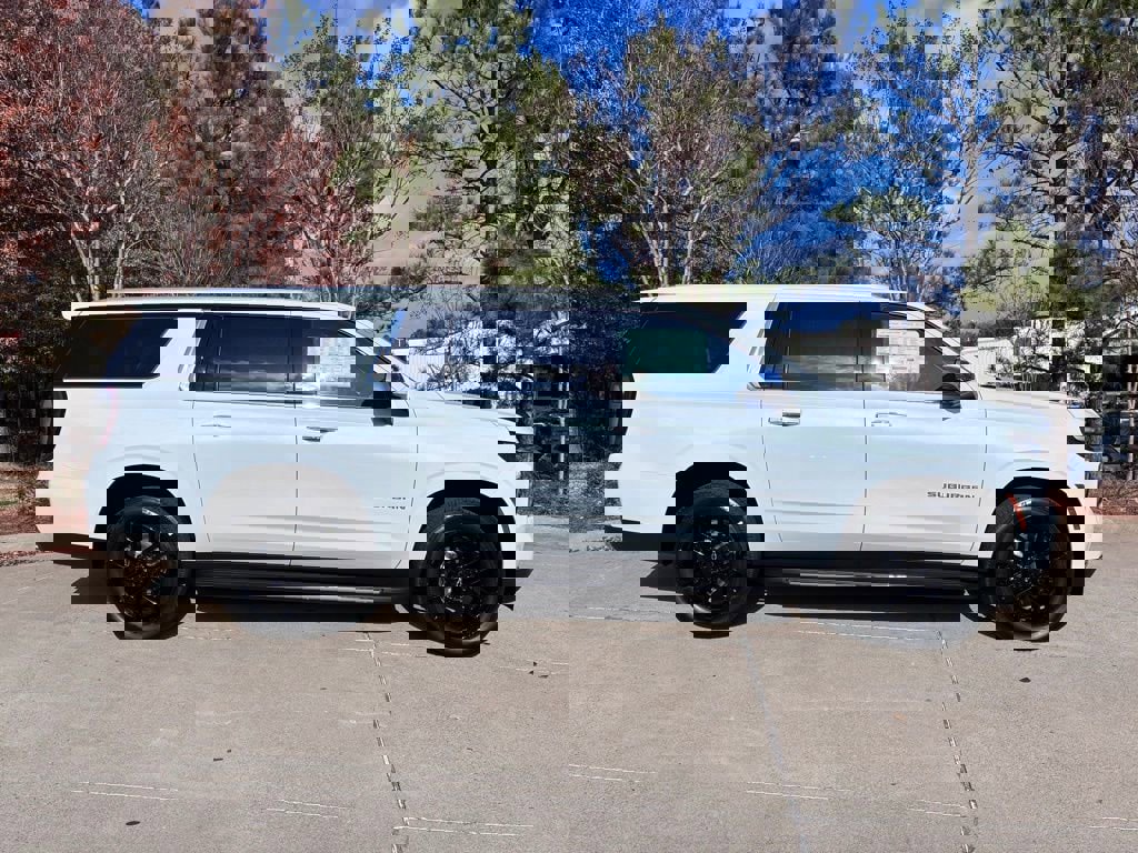 New 2026 Chevrolet Suburban Premier image 5