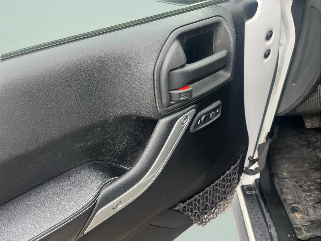 Used 2015 Jeep Wrangler Unlimited Sport AWD/4WD image 15