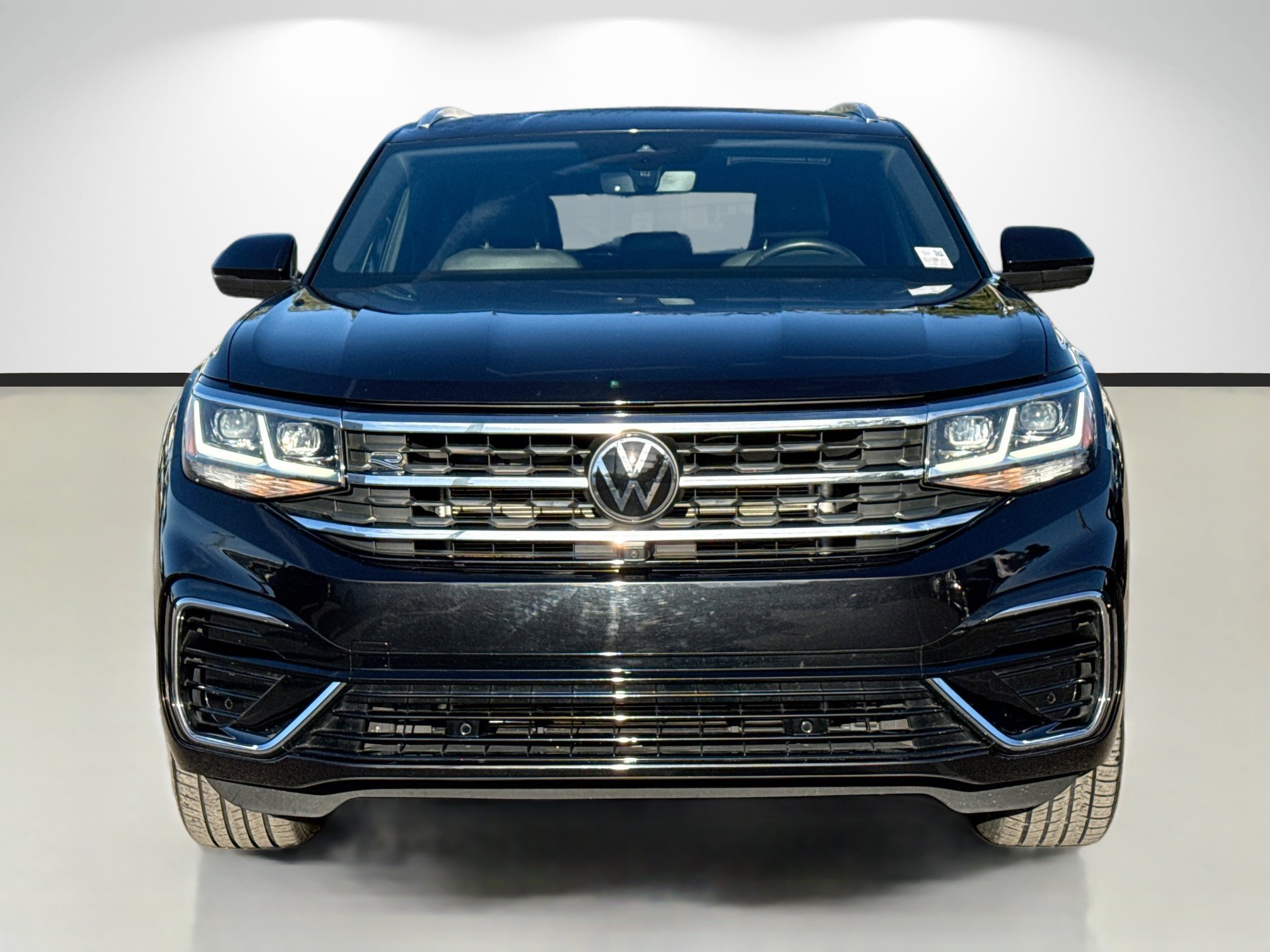 Used 2023 Volkswagen Atlas Cross Sport SEL Premium R-Line image 8