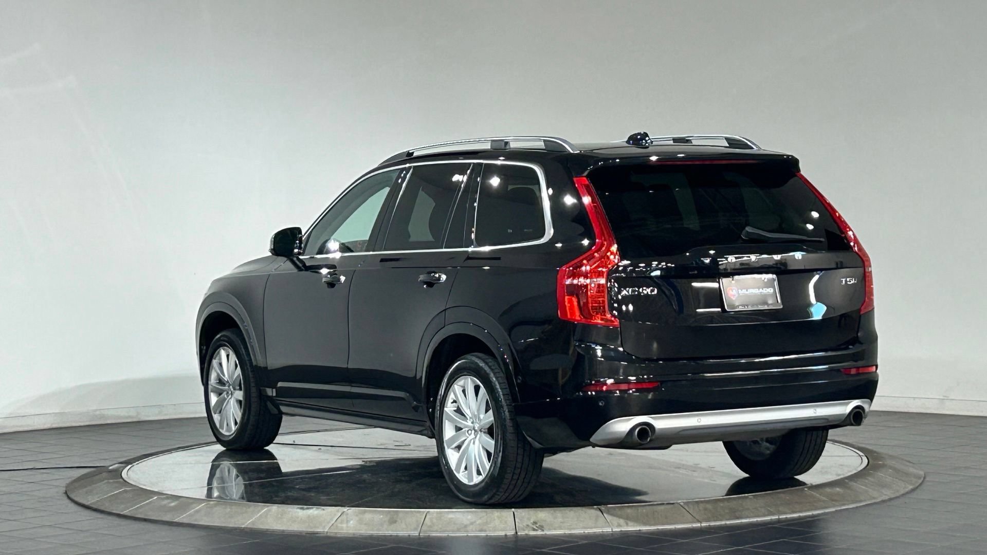 Used 2018 Volvo XC90 T5 Momentum w/ Convenience Package AWD/4WD image 7