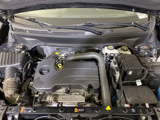 Used 2023 GMC Terrain SLE w/ Driver Convenience Package image 16